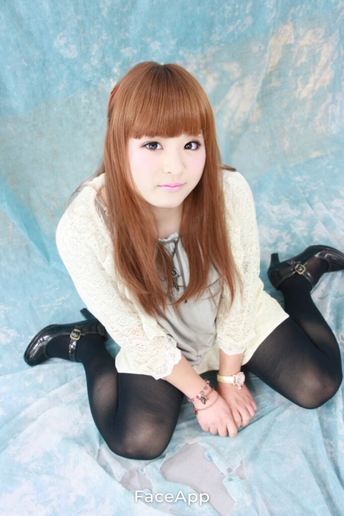 女装を強要された男子大学生