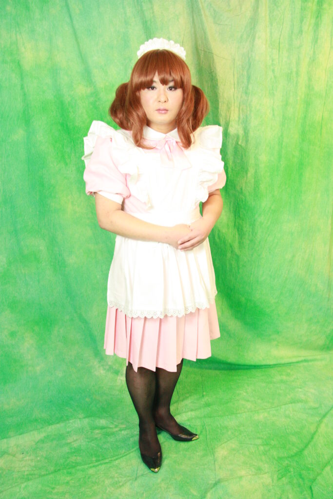 初めてメイド服を着た古都礼奈